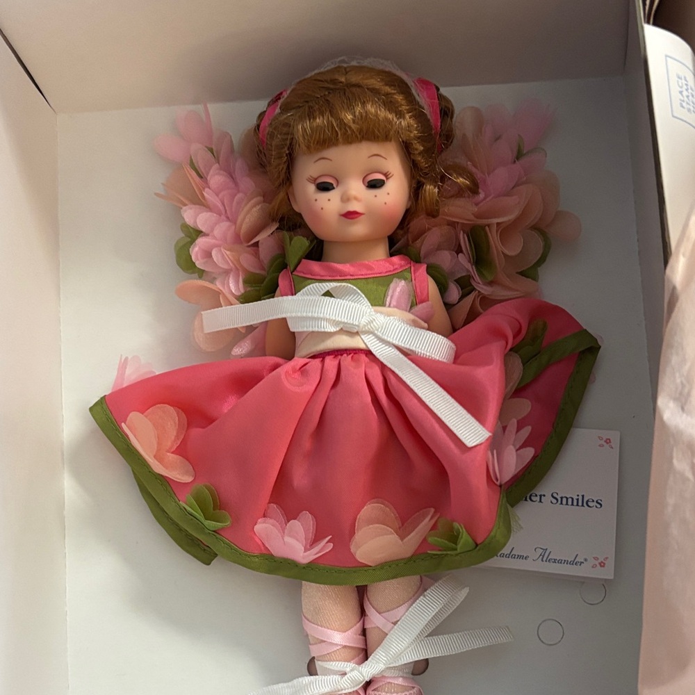 Madame Alexander Summer Smiles doll 40765